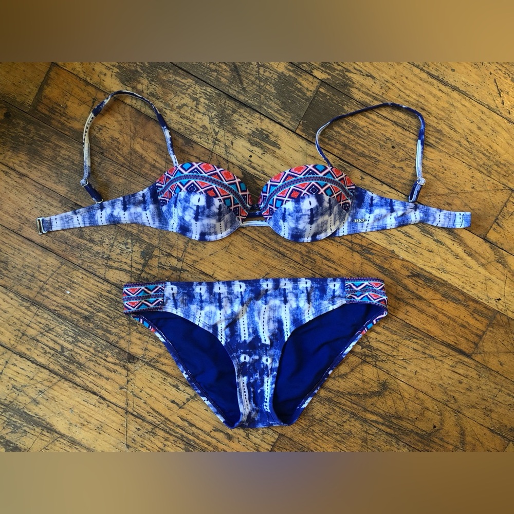 Roxy Bikini